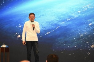 11月28日，為期兩天的**期聯(lián)商東來總裁班學(xué)員西寧研討會正式開幕。